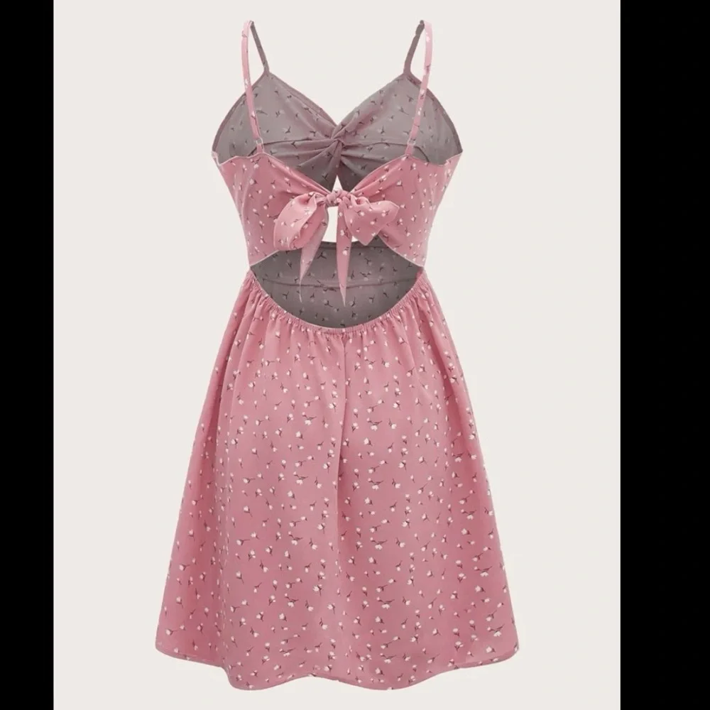 🤩HP🤩🌷$3for$30🌷 Pink Floral print sun dress - Picture 2 of 8